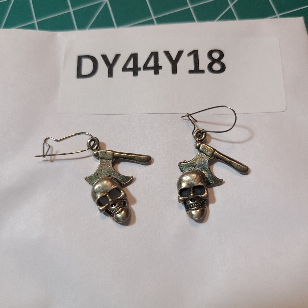 Vintage Silver Skull and Axe Earrings - Picture 7 of 7